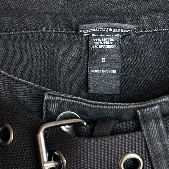 IT Chapter Two PENNYWISE Black Side Chain Wide leg Pants Goth Juniors Size 5 NWT - Picture 13 of 16